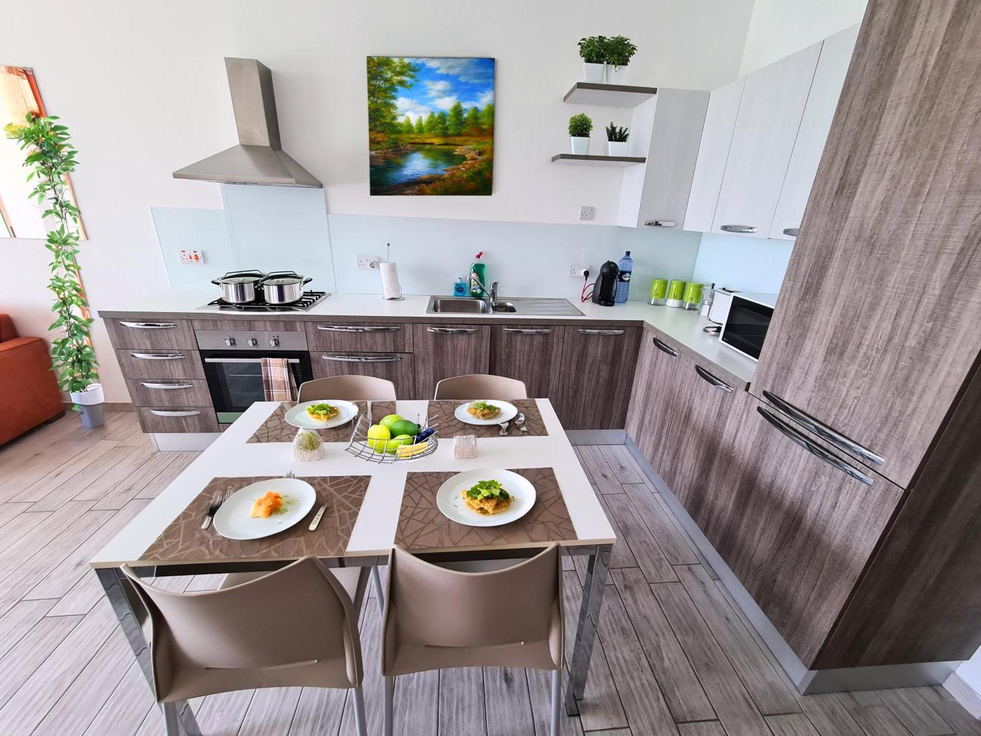 Supreme Seafront Apt With Balcony In St.Julian'S Saint Julian's Eksteriør bilde