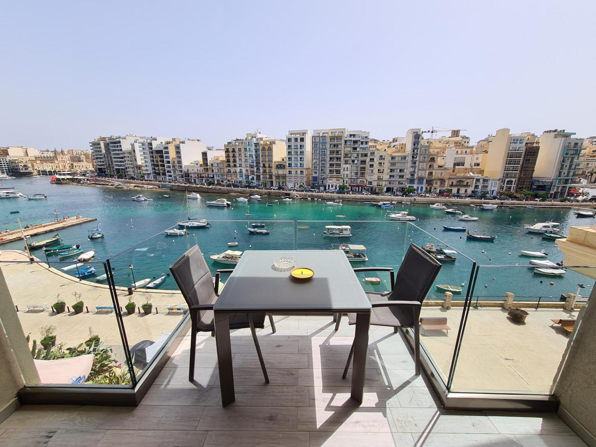 Supreme Seafront Apt With Balcony In St.Julian'S Saint Julian's Eksteriør bilde